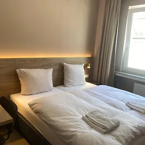 Otel Petite Koenigsallee Self Check-in, Düsseldorf